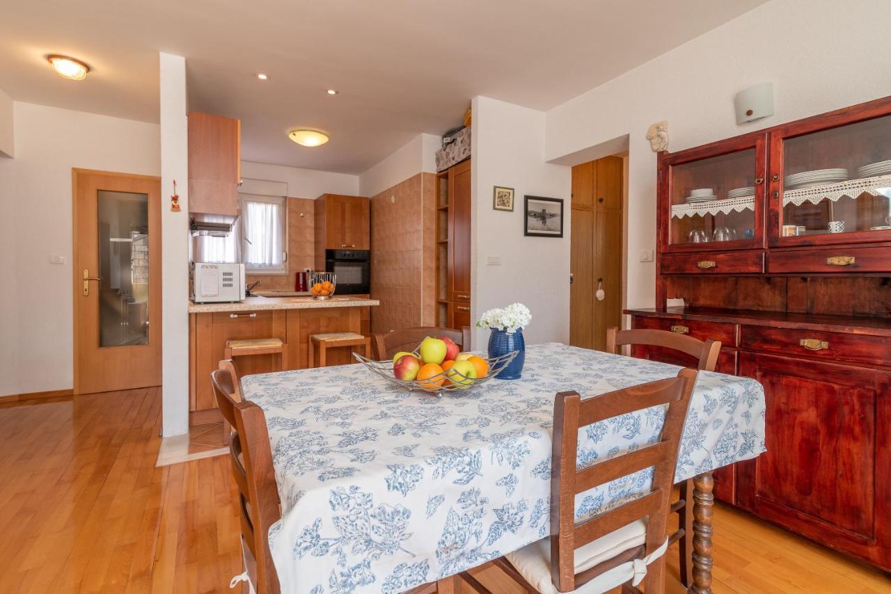 Apartment Bruno โตรกีร์ ภายนอก รูปภาพ